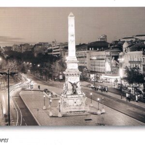 Postal de Papel com imagem Praça Restauradores à Noite em preto e Branco
