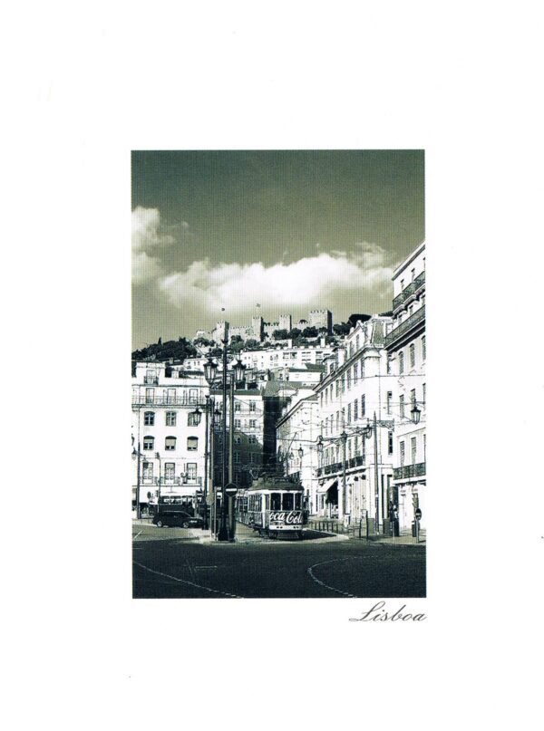 Postal de Papel com imagem de Lisboa em Preto e Branco